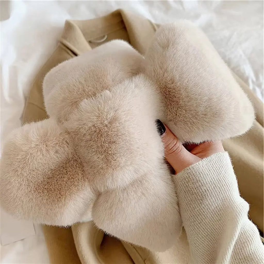 Women's Faux Rabbit Fur Collar Scarf – Plush Winter Wrap Faux Fur Scarf SWANS