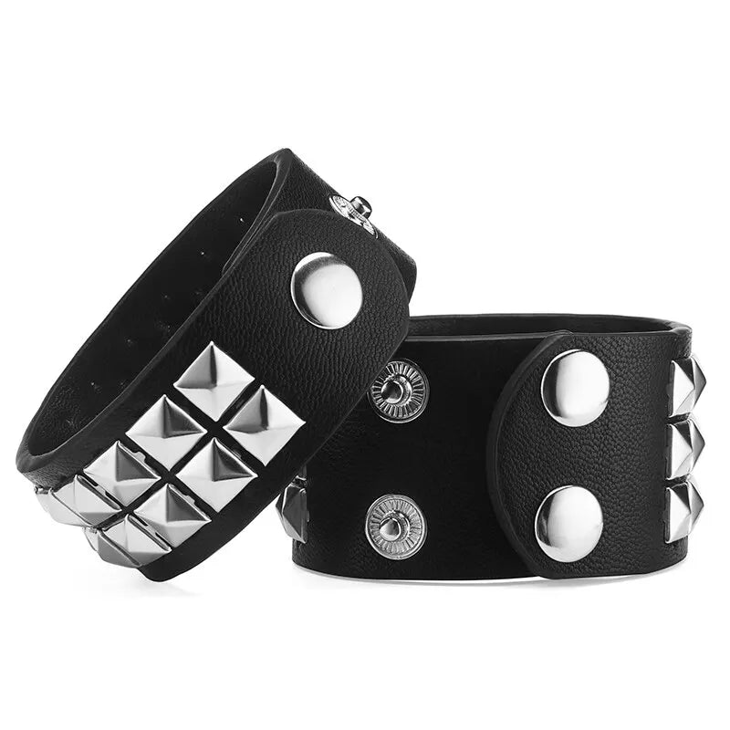 Y2K Punk Pyramid Rivet PU Wrist Strap Bracelet – Unisex Punk Wrist Bracelet SWANS