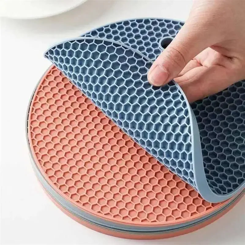 SWANS Silicone Trivet Mat – Non-Slip Heat-Resistant Coaster Silicone Trivet Mat SWANS
