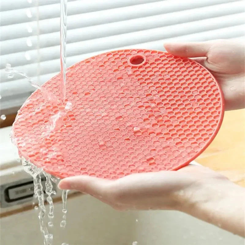 SWANS Silicone Trivet Mat – Non-Slip Heat-Resistant Coaster Silicone Trivet Mat SWANS