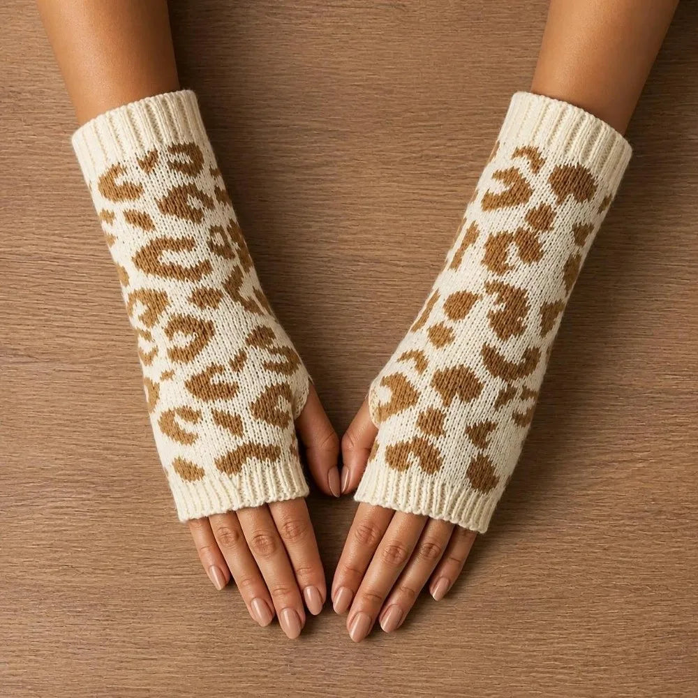 Leopard Print Knitted Fingerless Gloves – Touchscreen Friendly Fingerless Knit Gloves SWANS