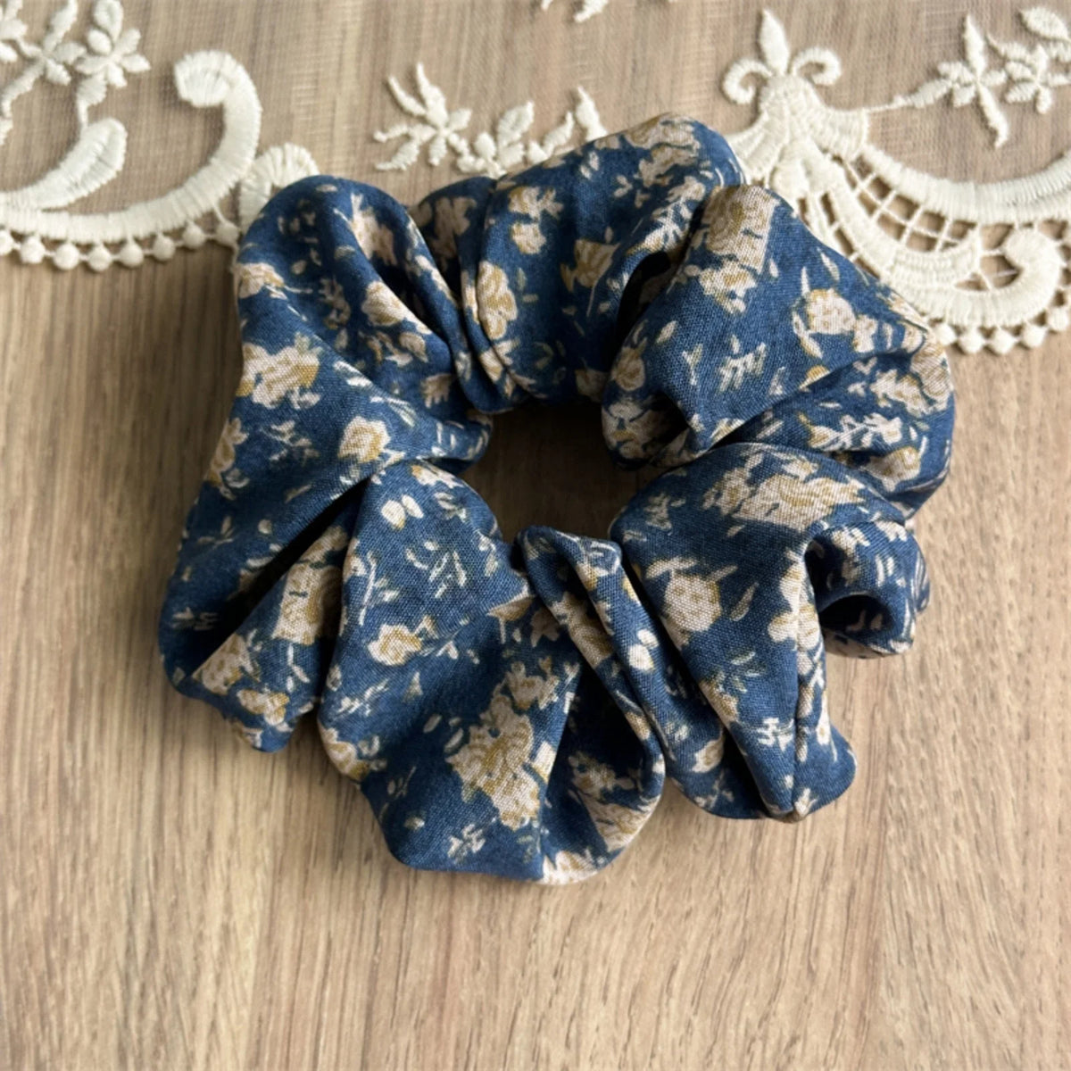 Vintage Floral Large Scrunchie – Soft Boho Elastic Hair Tie Hair Scrunchie SWANS blue
