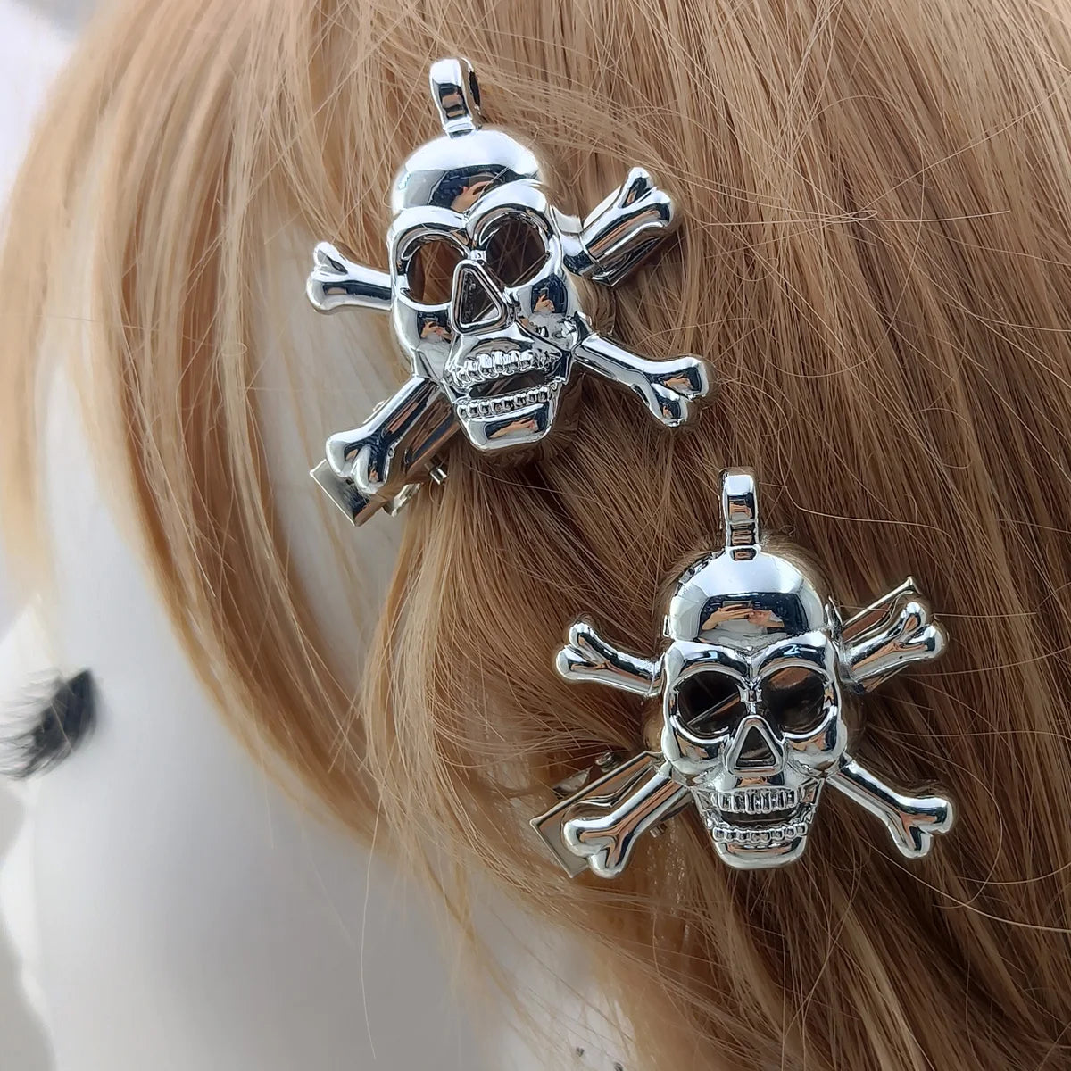 Skull & Pirate Hair Clips – Halloween Party Barrettes 2/6pcs Hair Clip Barrettes SWANS