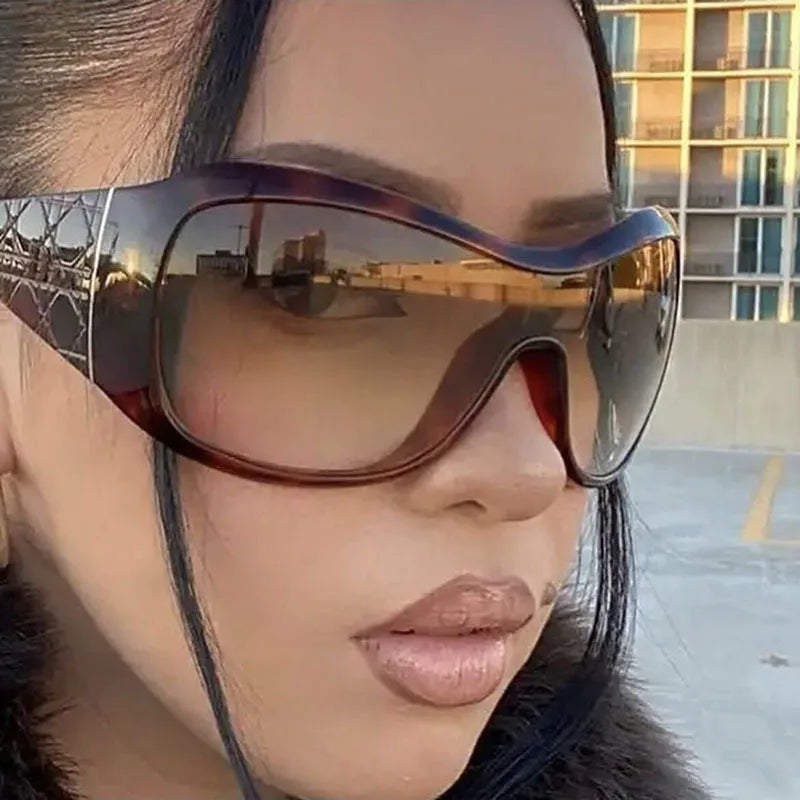 TOYEARN Y2K Big Frame Sunglasses UV400 Punk Vintage Style Fashion Sunglasses SWANS