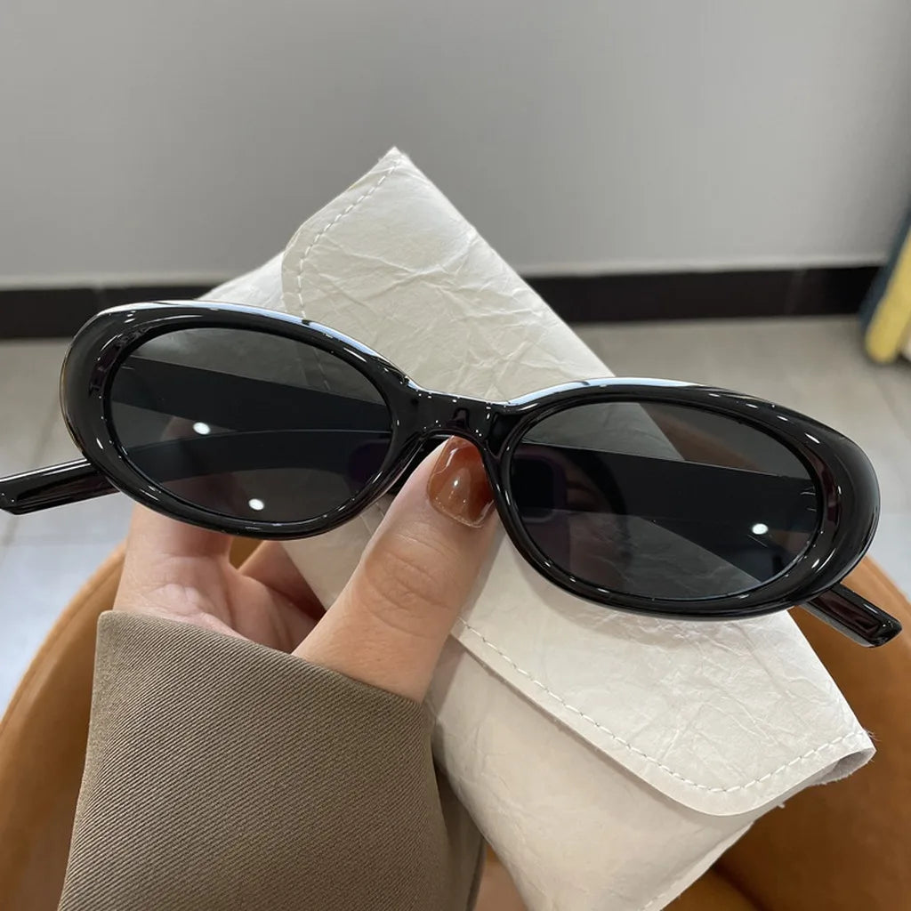 Women's UV400 Oval Cat Eye Sunglasses – Anti-Glare Trendy Shades Fashion Sunglasses SWANS