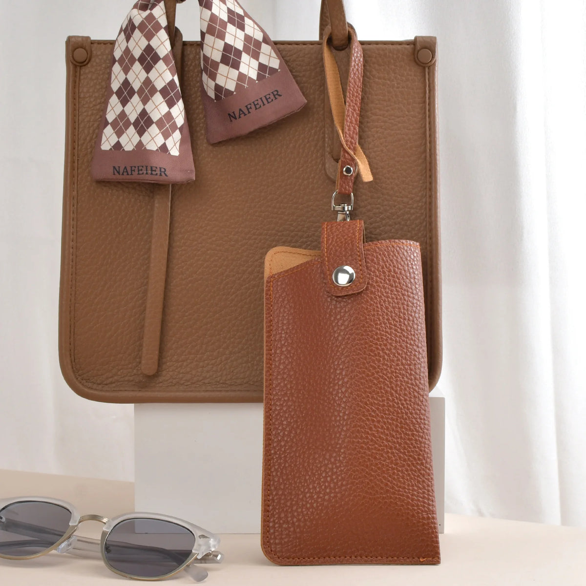 Slim PU Leather Eyeglass Case – Travel Sunglasses Pouch Eyeglass Case SWANS Brown