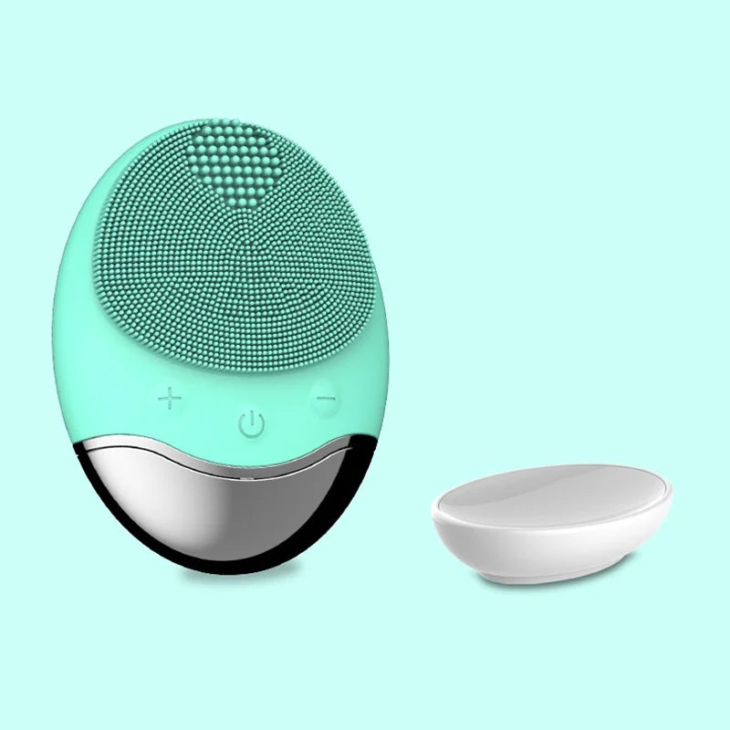 YUNChi Sonic Electric Facial Cleansing Brush – IPX7 Silicone Facial Cleansing Brush SWANS Green