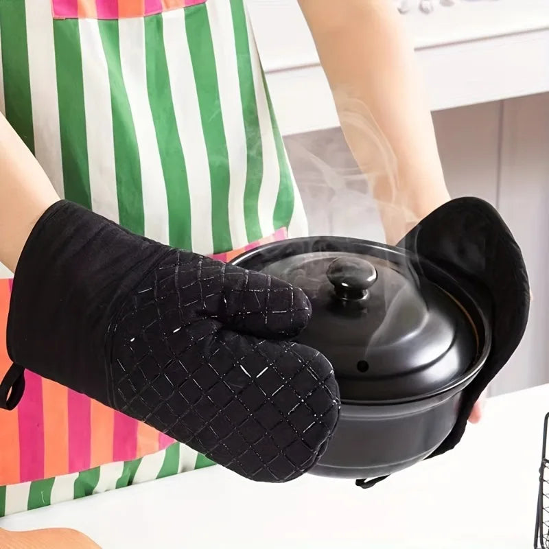 SWANS Oven Glove & Mat Set – Silicone Anti-Slip Kitchen Mitts Oven Glove & Mat Set SWANS black 2pcs 1set