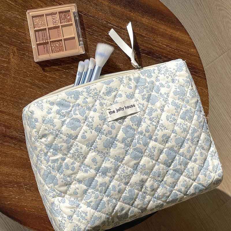 Vintage Rose Quilted Cotton Makeup Bag & Tote – Large Capacity Cosmetic Makeup Bag SWANS