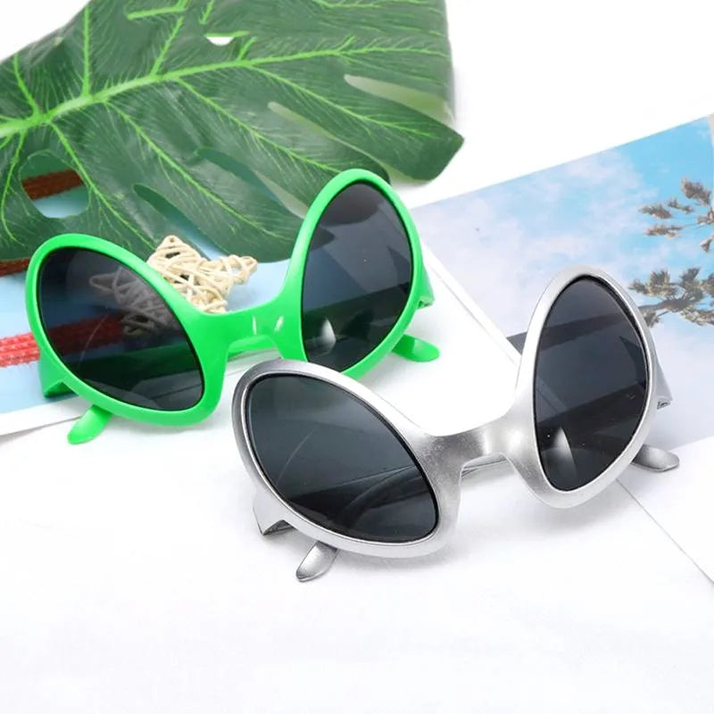 KLASSNUM Alien Party Sunglasses – Rainbow UV Novelty Eyewear Novelty Party Sunglasses SWANS