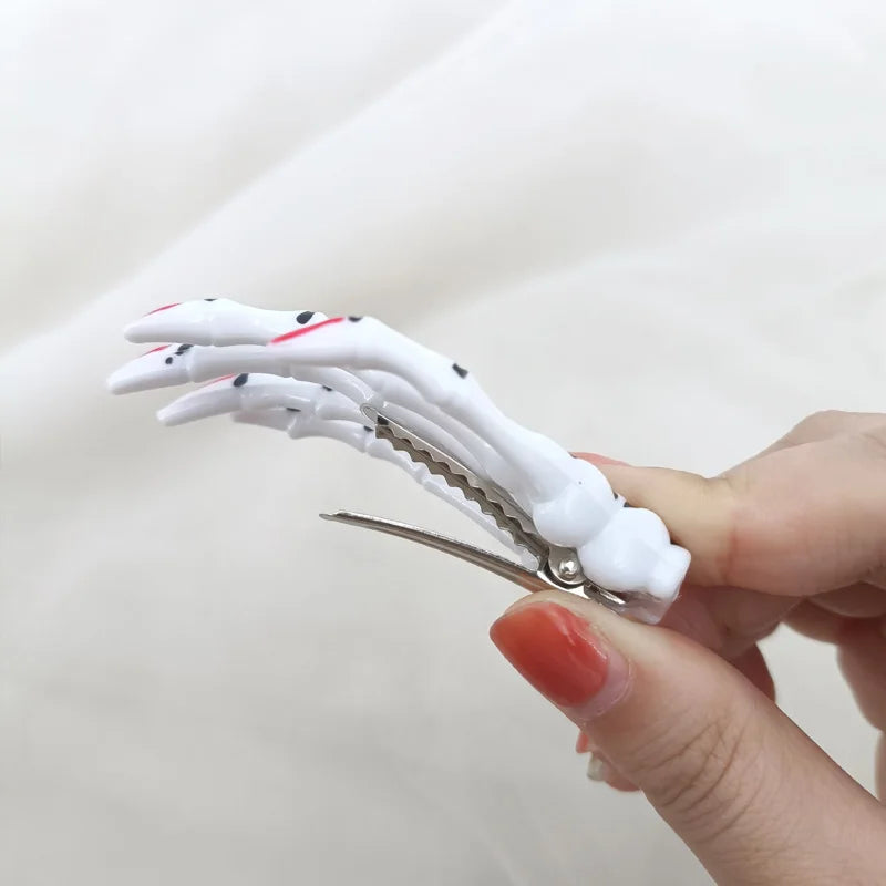 Skull Skeleton Hand Bone Hair Claw Clips – Gothic Style Gothic Hair Clip SWANS