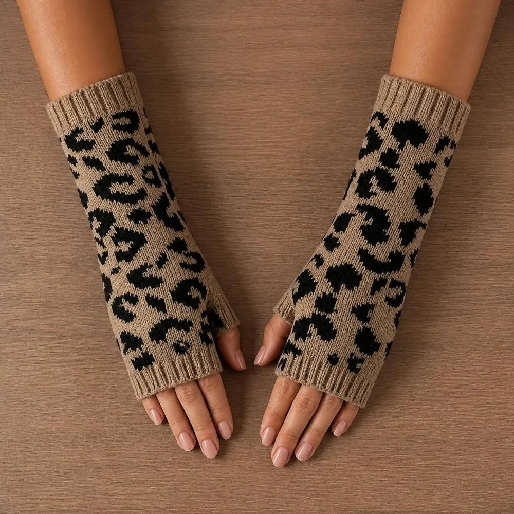 Leopard Print Knitted Fingerless Gloves – Touchscreen Friendly Fingerless Knit Gloves SWANS