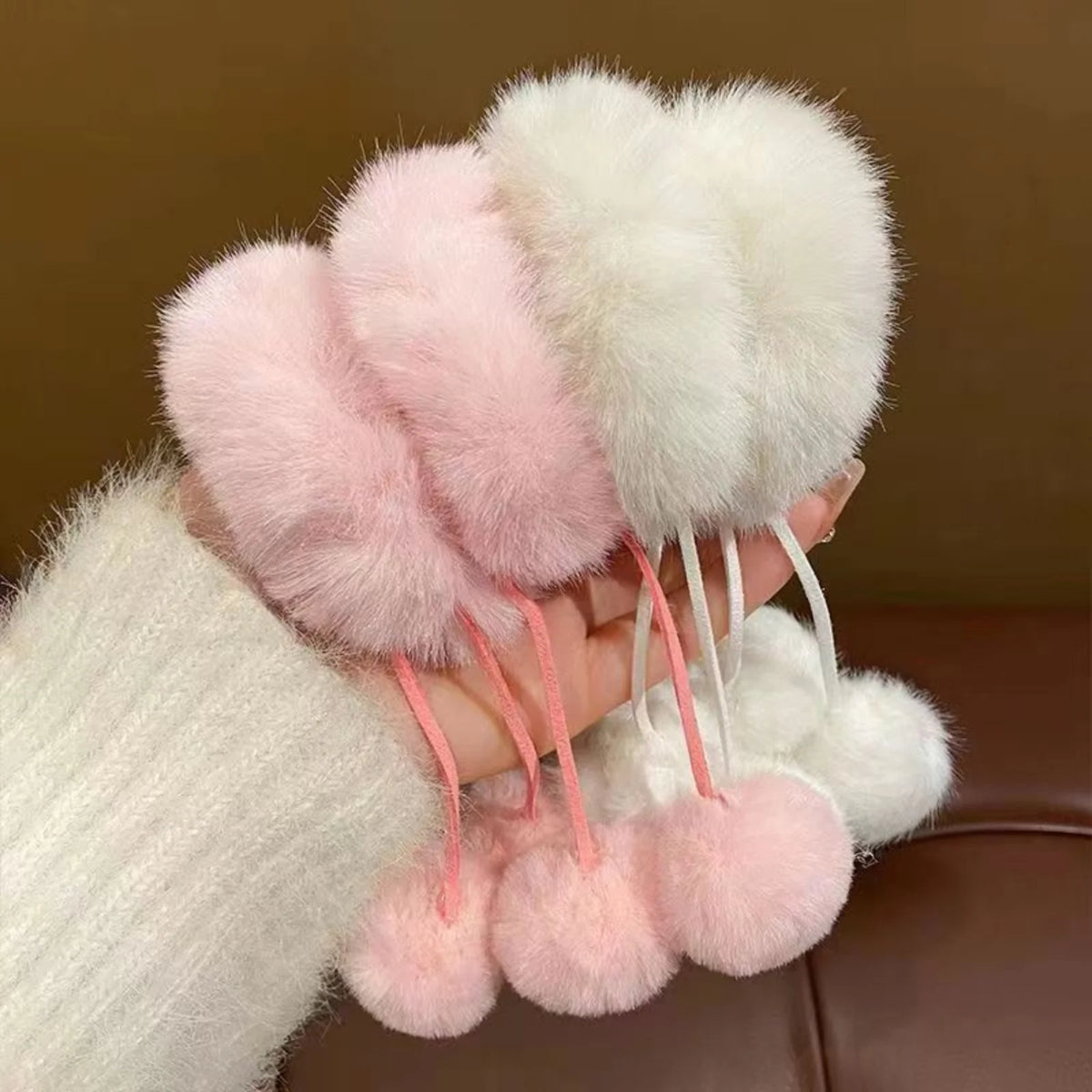 2-Pack Fluffy Pom Faux Fur Hair Clips – Women's Winter Hairpins Faux Fur Hair Clips SWANS