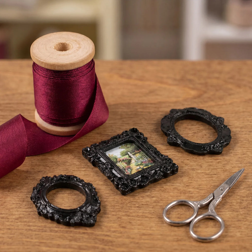 18-Pack Mini Baroque Resin Picture Frames | Vintage Gothic Set Decorative Picture Frames SWANS