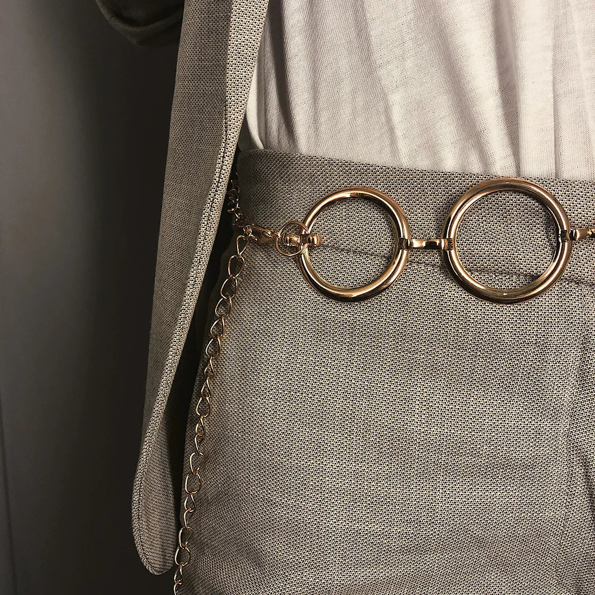 Women's Circle Metal Chain Belt – Gold & Silver Tassel Waistband Metal Chain Belt SWANS