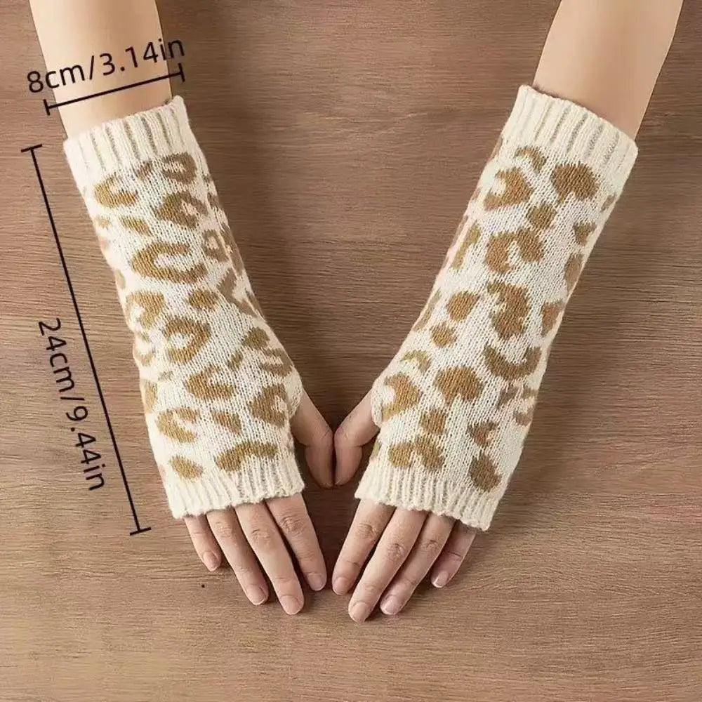 Leopard Print Knitted Fingerless Gloves – Touchscreen Friendly Fingerless Knit Gloves SWANS