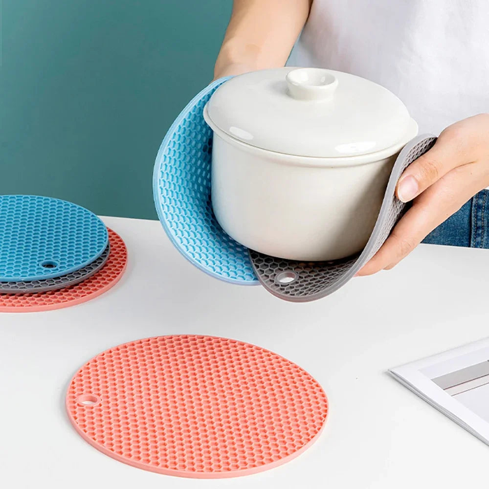 SWANS Silicone Trivet Mat – Non-Slip Heat-Resistant Coaster Silicone Trivet Mat SWANS