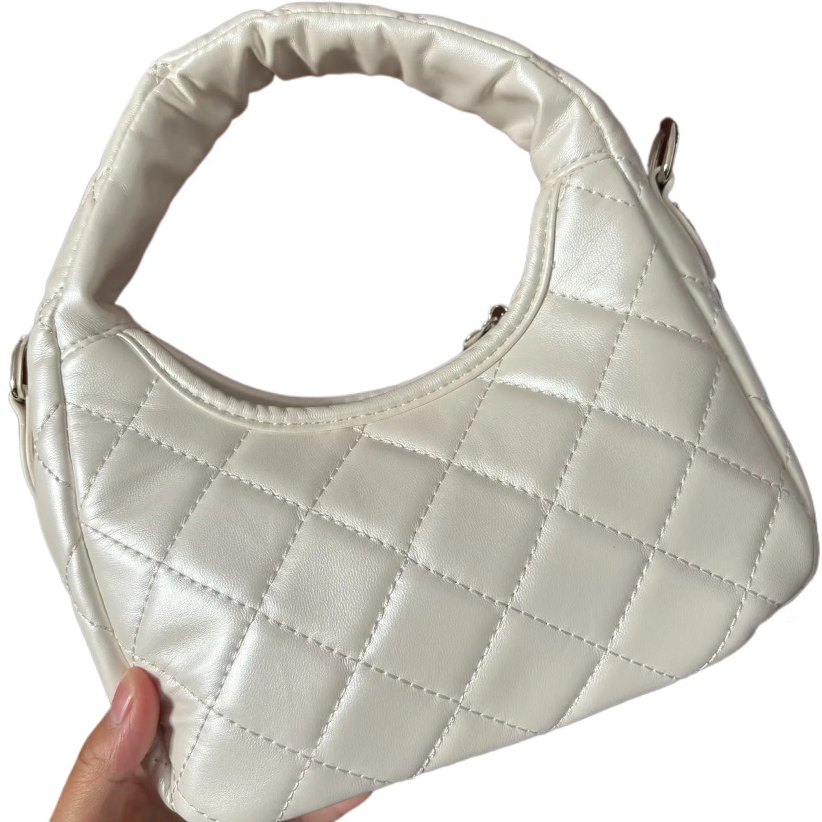 Flower Knows Diamond Heart Makeup Bag – PU Leather White Makeup Storage Bag SWANS
