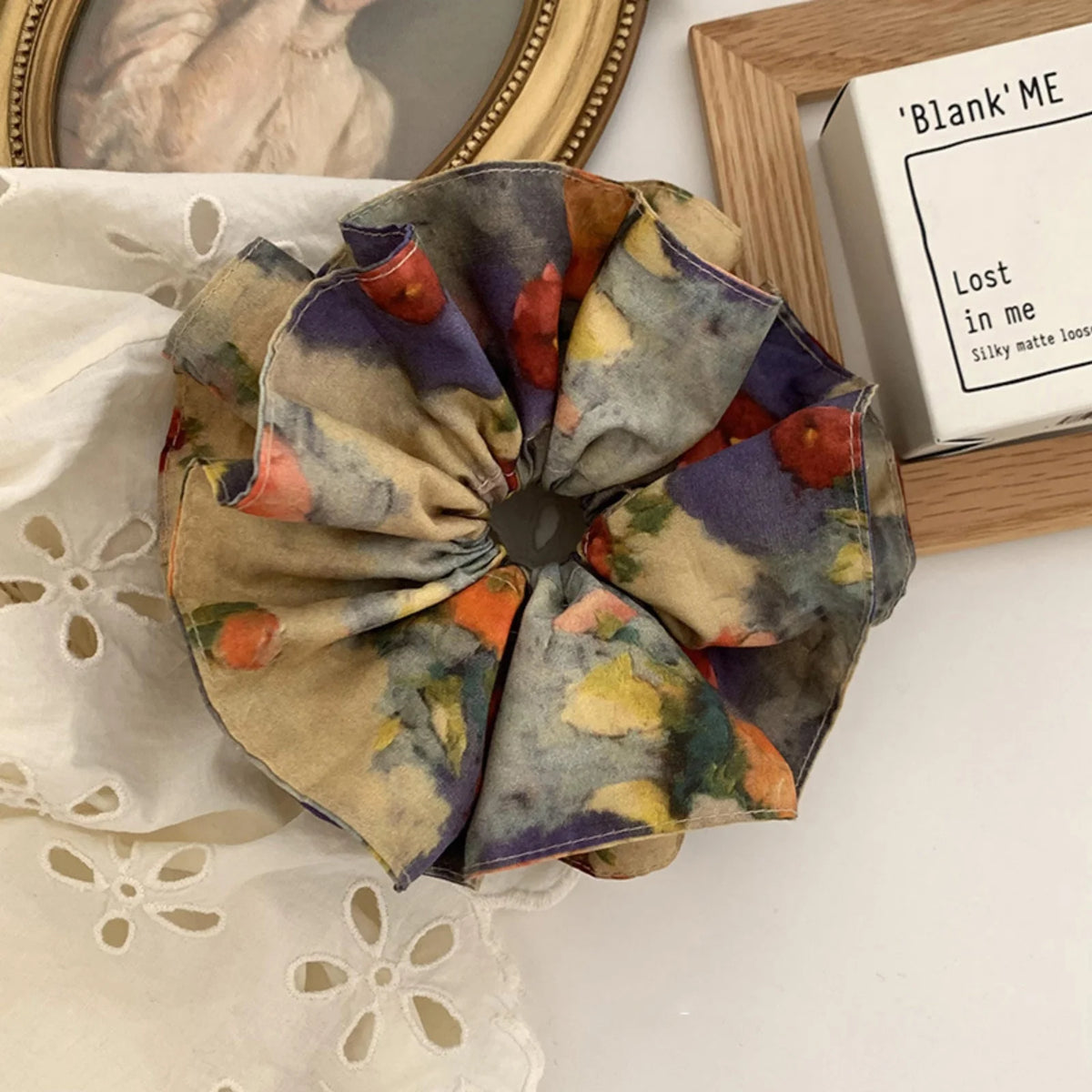 Vintage Floral Large Scrunchie – Soft Fabric Retro Hair Tie Hair Scrunchie SWANS flower
