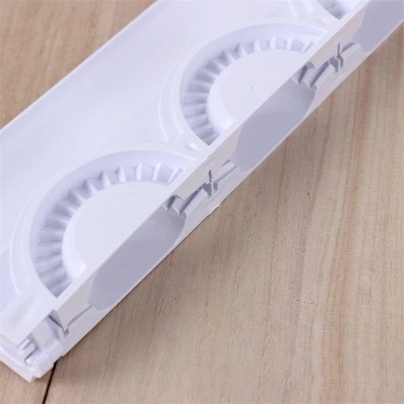 SWANS Dumpling Maker & Empanada Press Mold – DIY Kitchen Tool Dumpling Press Mold SWANS