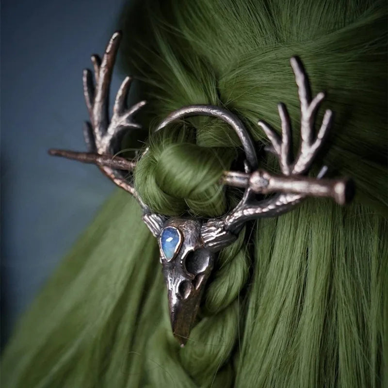 Gothic Skull Moonstone Hair Stick – Y2K Retro Hairpin Gothic Hair Accessory SWANS