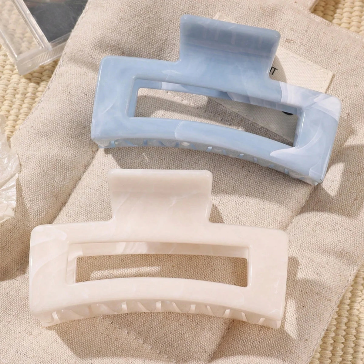 Translucent Hair Claw Clip for Thick Hair – Korean Style Hair Claw Clip SWANS