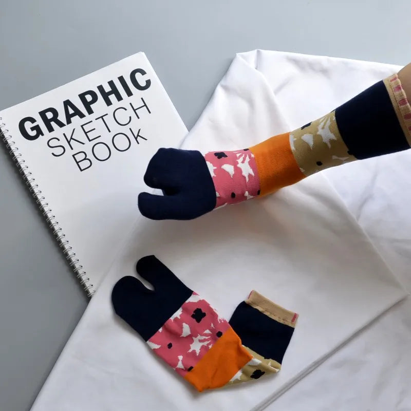 Women's Cartoon Cotton Two-Toe Tabi Socks | Japanese Harajuku Tabi Toe Socks SWANS