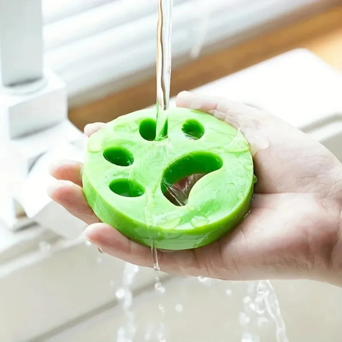 7-Pack Reusable Pet Hair & Lint Catchers for Washing Machine Laundry Lint Catcher SWANS