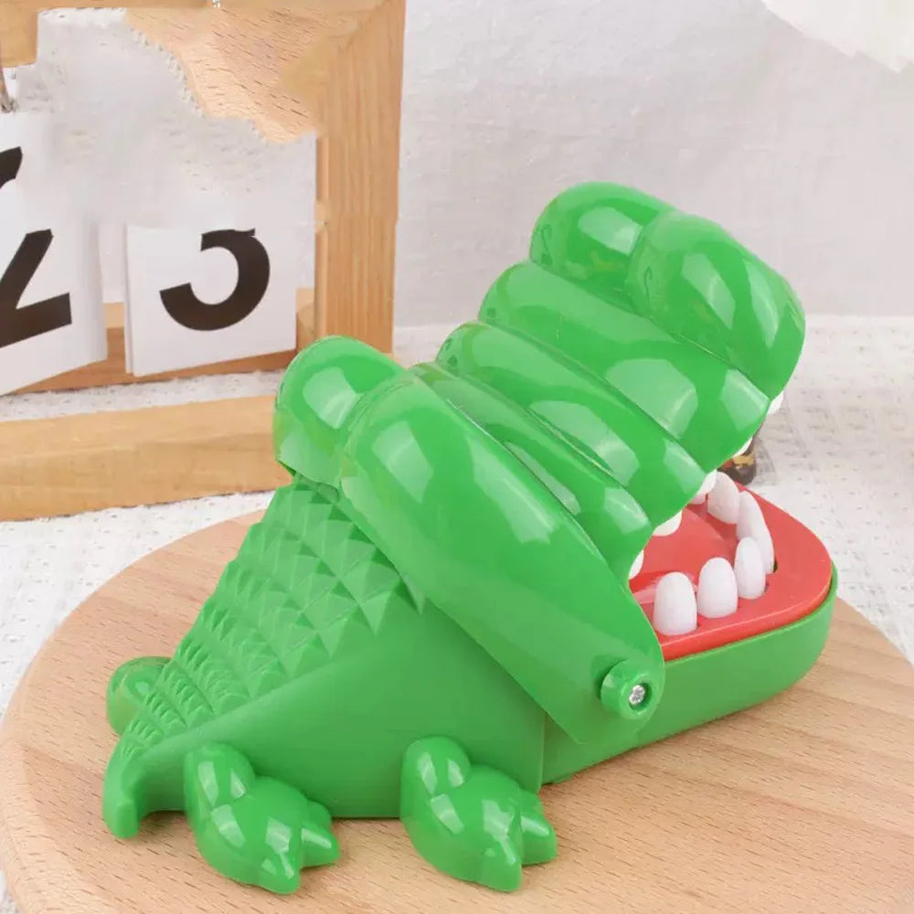 Crocodile Bite Finger Game – Fun Reaction Toy for Kids 6–12 Kids Novelty Game SWANS