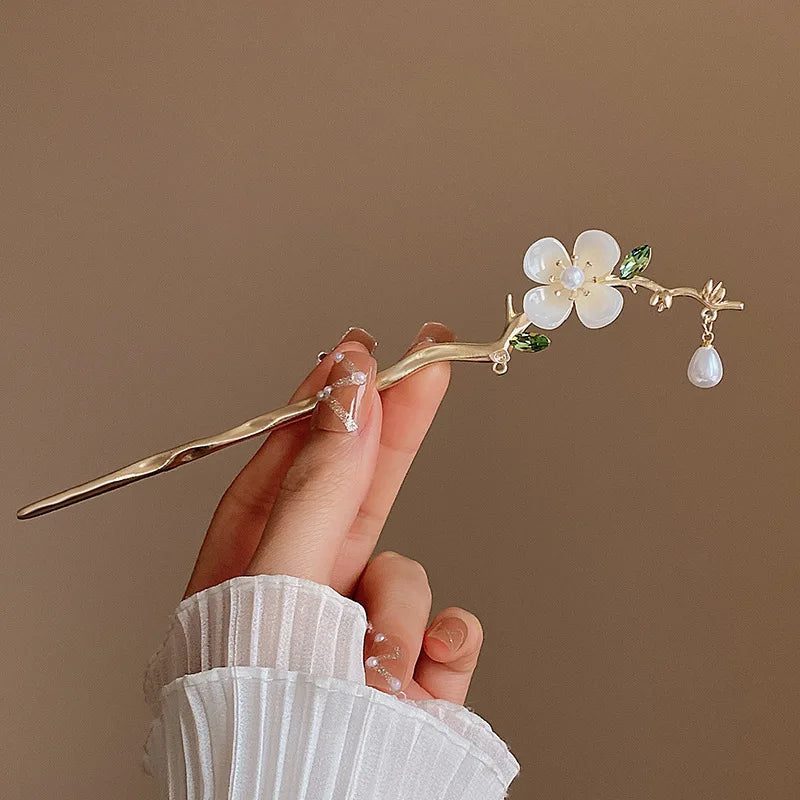 Antique Hanfu Floral Alloy Hairpin – Retro Hair Stick Women Floral Hair Stick SWANS Style 1
