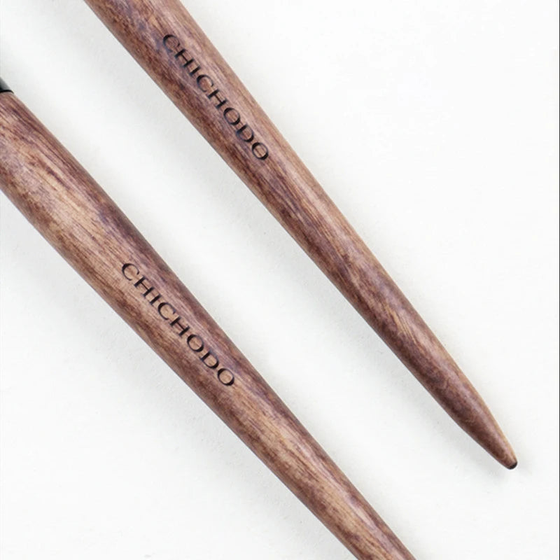 YOVIP Highlighter Blending Brush – Blush & Concealer Brush Makeup Brush SWANS
