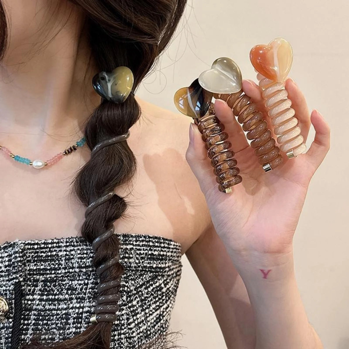 Women's Heart-Shaped Spiral Hair Claw – Elastic Coil Accessory Spiral Hair Claw SWANS