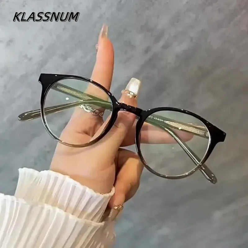 Women's Retro Round TR90 Fashion Eyeglasses Transparent Frame Fashion Eyeglasses SWANS