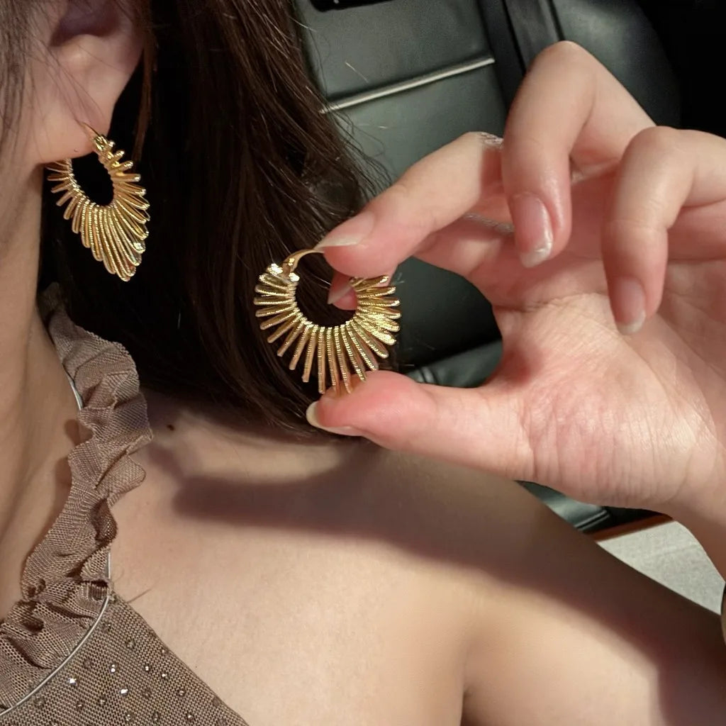 Minimalist Geometric Clip-On Earrings – Gold & Silver Plated Clip-On Earrings SWANS Gold