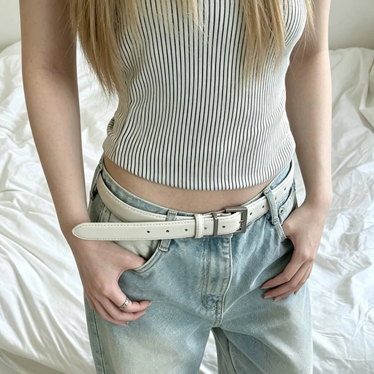 Women's Thin PU Leather Belt – Slim Metal Pin Buckle Waistband PU Leather Belt SWANS white 110x2.5cm