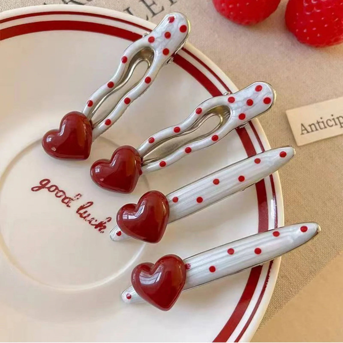 2PCS Red Heart Polka Dot Hair Clips – Cute Girls' Hairpins Hair Clips SWANS