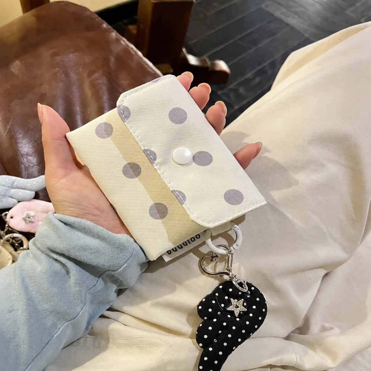 Tri-Fold Canvas Coin Purse & Card Holder with Charm Coin Purse Wallet SWANS Ivory Grey