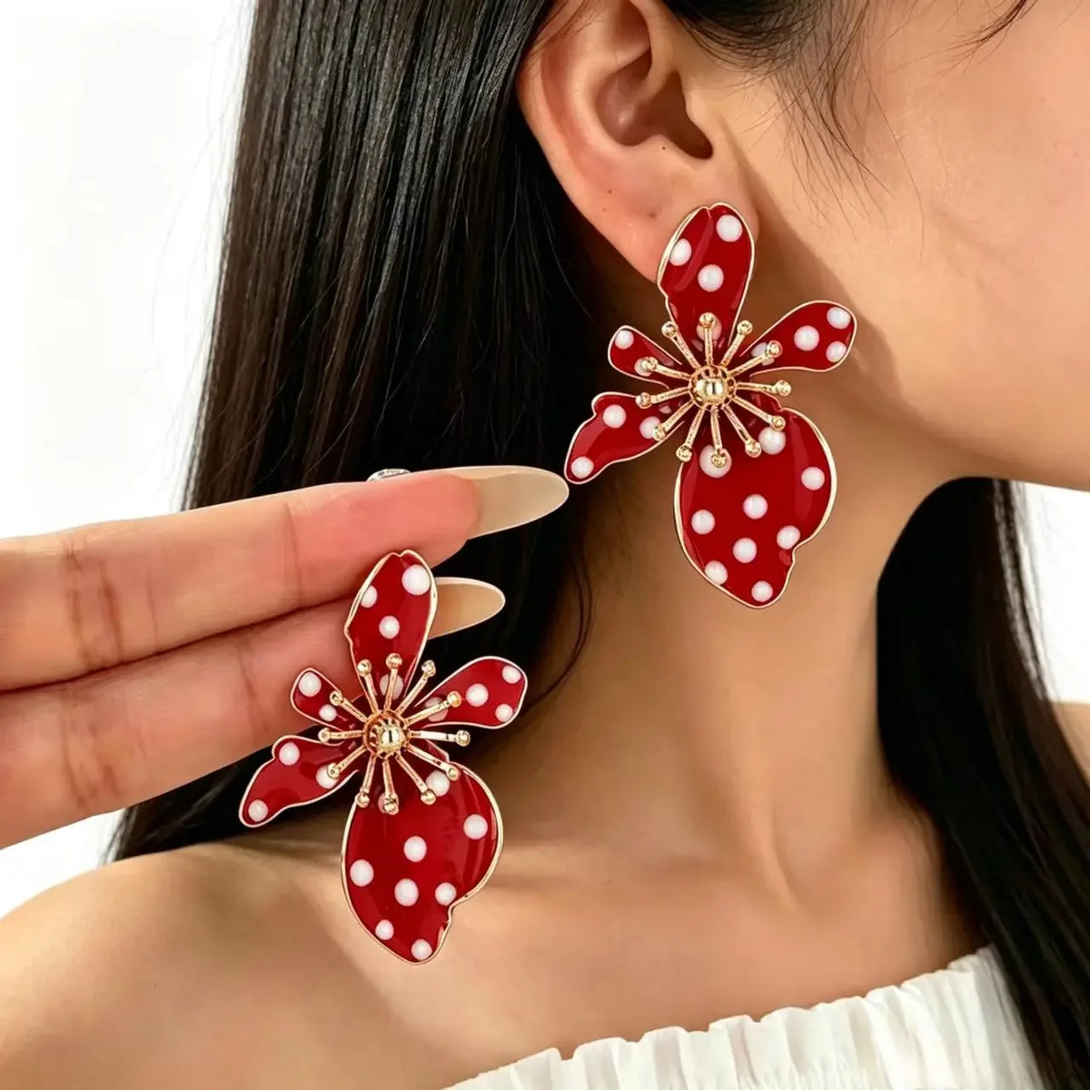 Retro Polka Dot Enamel Big Flower Stud Earrings for Women Stud Earrings SWANS Red