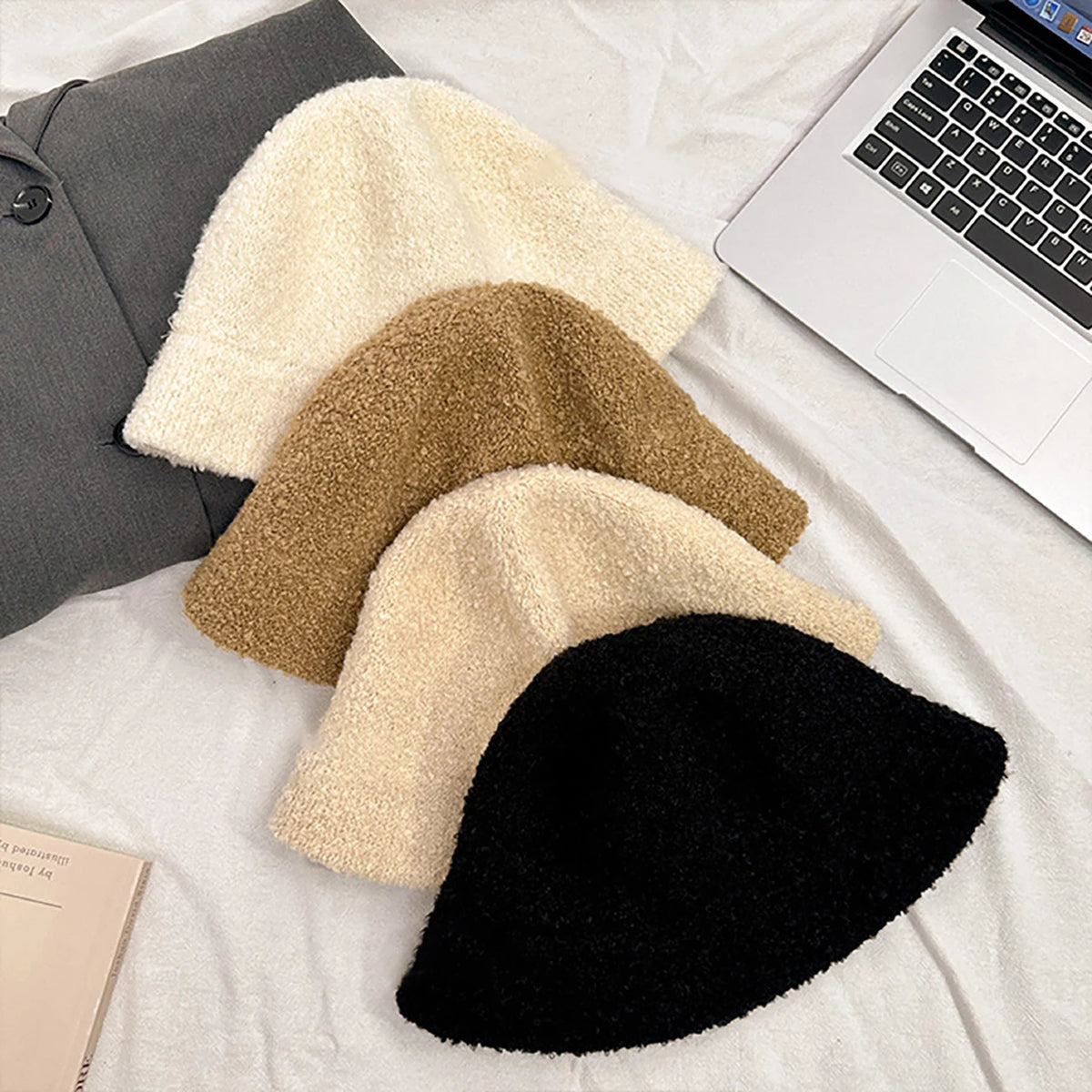 Women's Winter Knit Bucket Hat – Foldable Wide Brim Warm Cap Knit Bucket Hat SWANS
