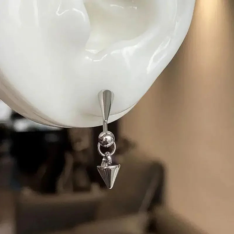 Gothic Spike Drop Stud Earring – Y2K Cartilage Piercing Gothic Stud Earring SWANS