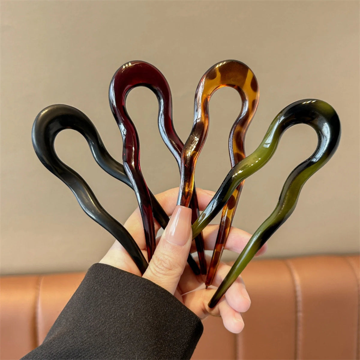 Wave Hair Stick & 4 Mixed U-Clips Set – Women's Updo Accessories Hair Accessories Set SWANS