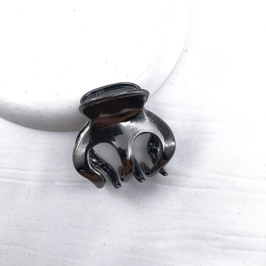 Elegant Metal Shark Hair Clip – Women's Stylish Claw Shark Hair Clip SWANS 01