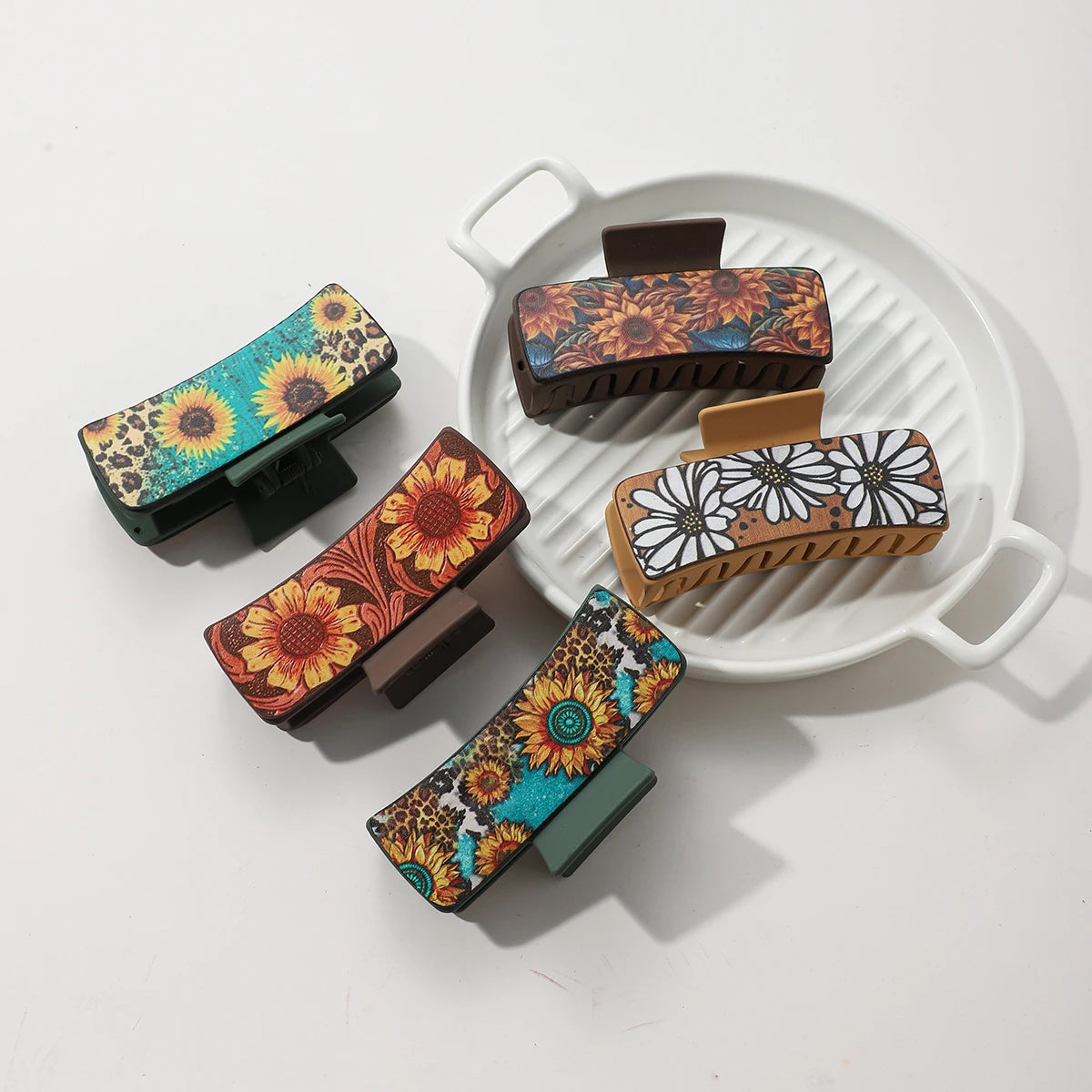 Western PU Leather Hair Claw Clips – Sunflower Southwest Print Hair Claw Clips SWANS