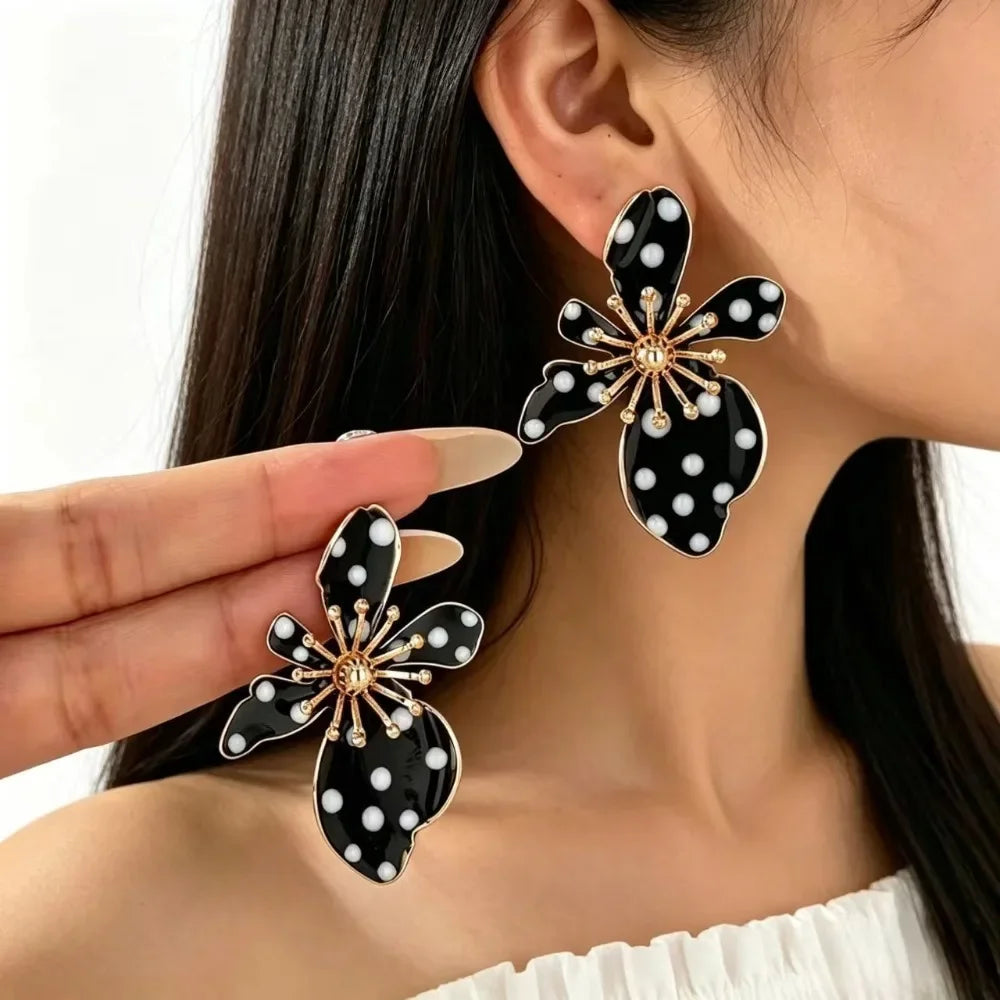 Retro Polka Dot Enamel Big Flower Stud Earrings for Women Stud Earrings SWANS