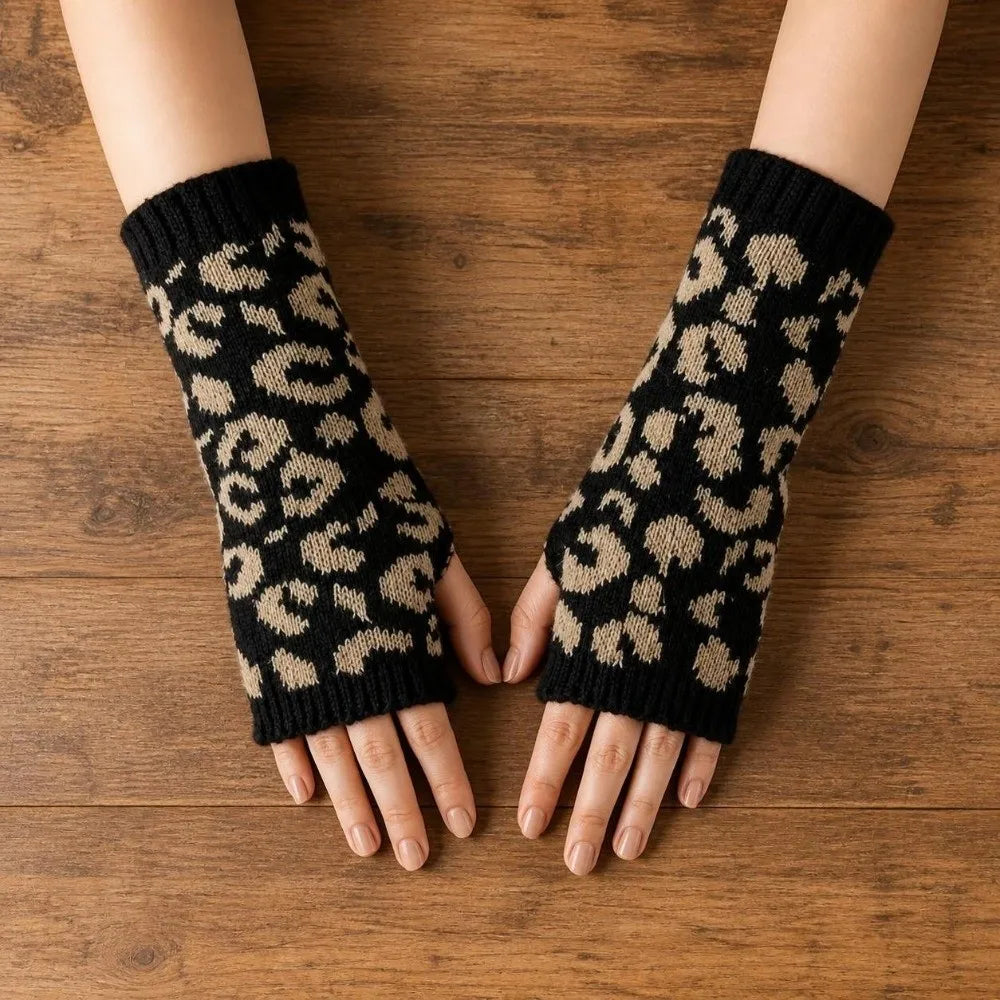 Leopard Print Knitted Fingerless Gloves – Touchscreen Friendly Fingerless Knit Gloves SWANS
