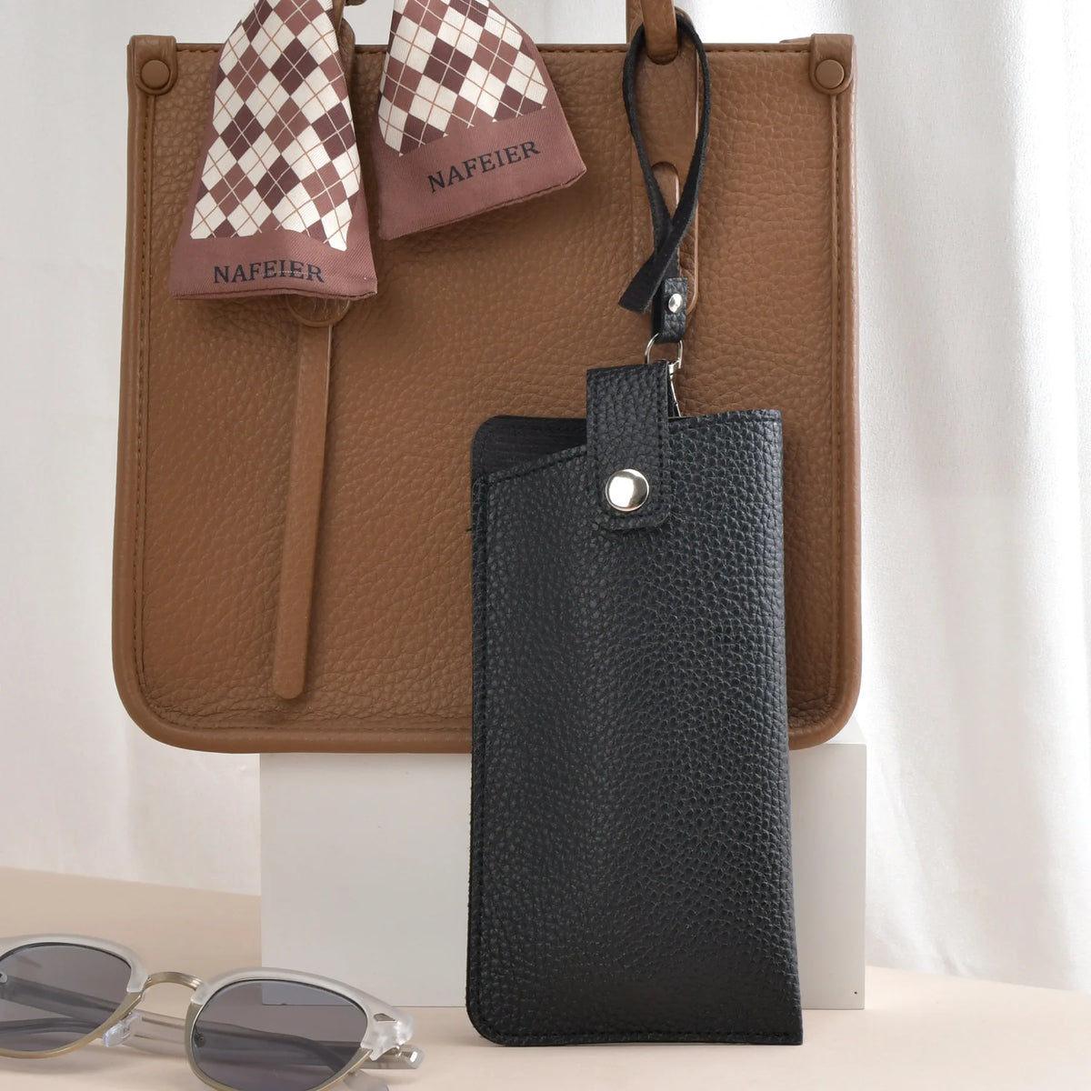Slim PU Leather Eyeglass Case – Travel Sunglasses Pouch Eyeglass Case SWANS Black
