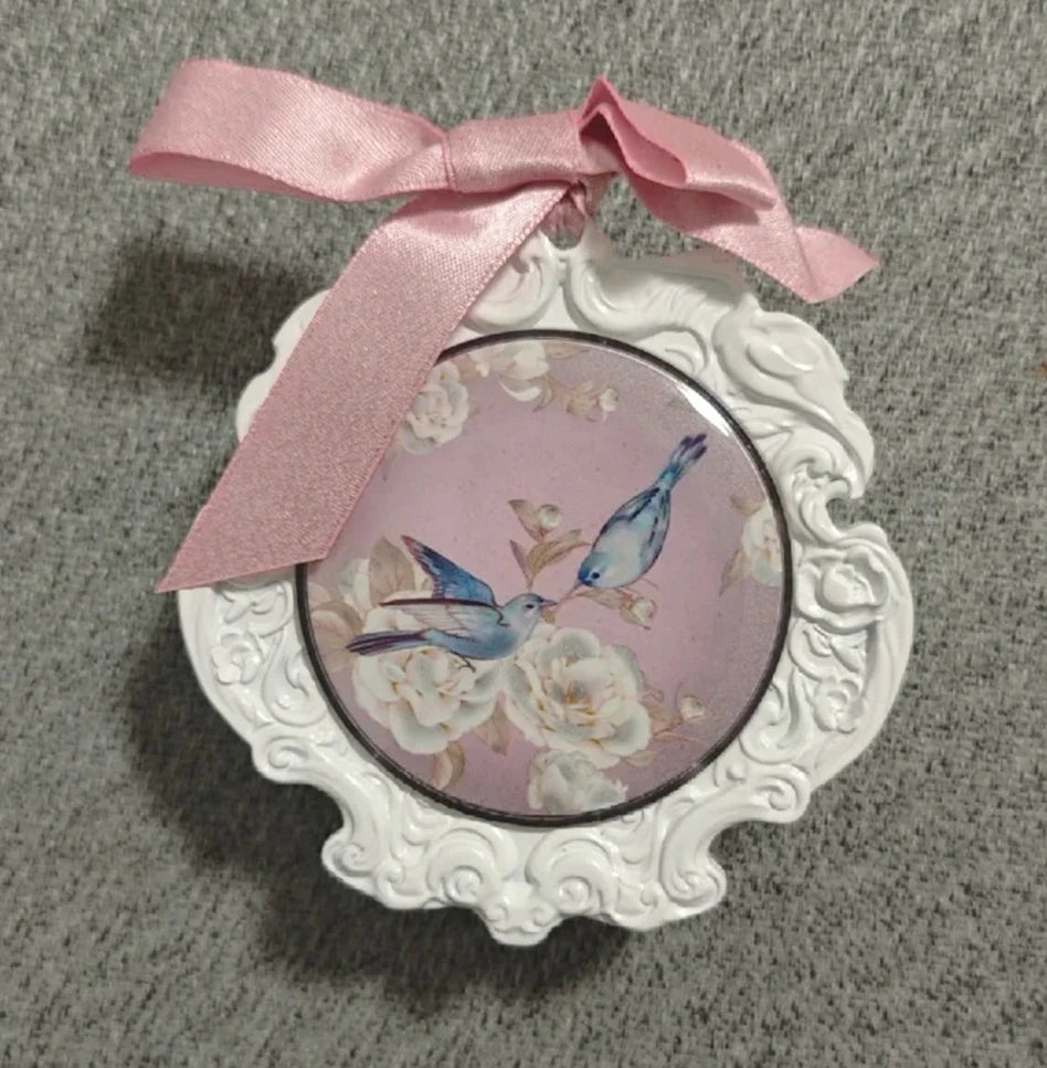 FLOWER KNOWS Flower Goddess Embossed Compact Cosmetic Case Compact Cosmetic Case SWANS