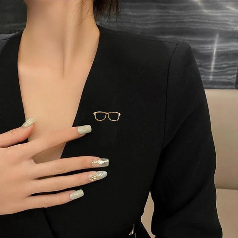 Eyeglasses Lapel Pin – Unisex Alloy Mini Brooch for Suits & Bags Lapel Pin Brooch SWANS