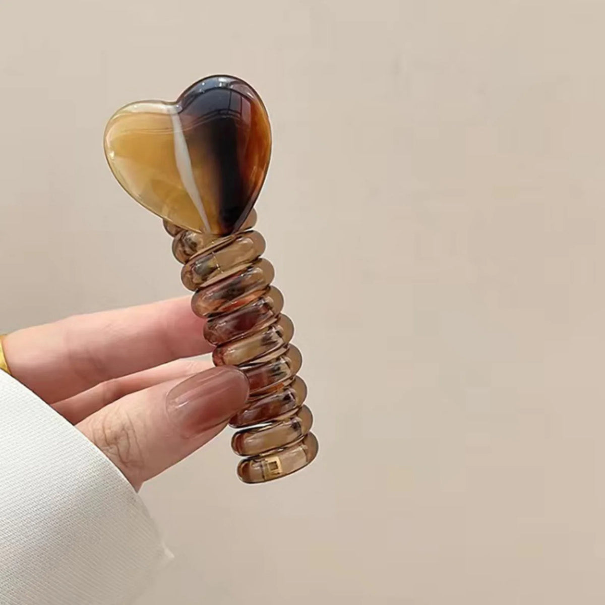 Women's Heart-Shaped Spiral Hair Claw – Elastic Coil Accessory Spiral Hair Claw SWANS brown