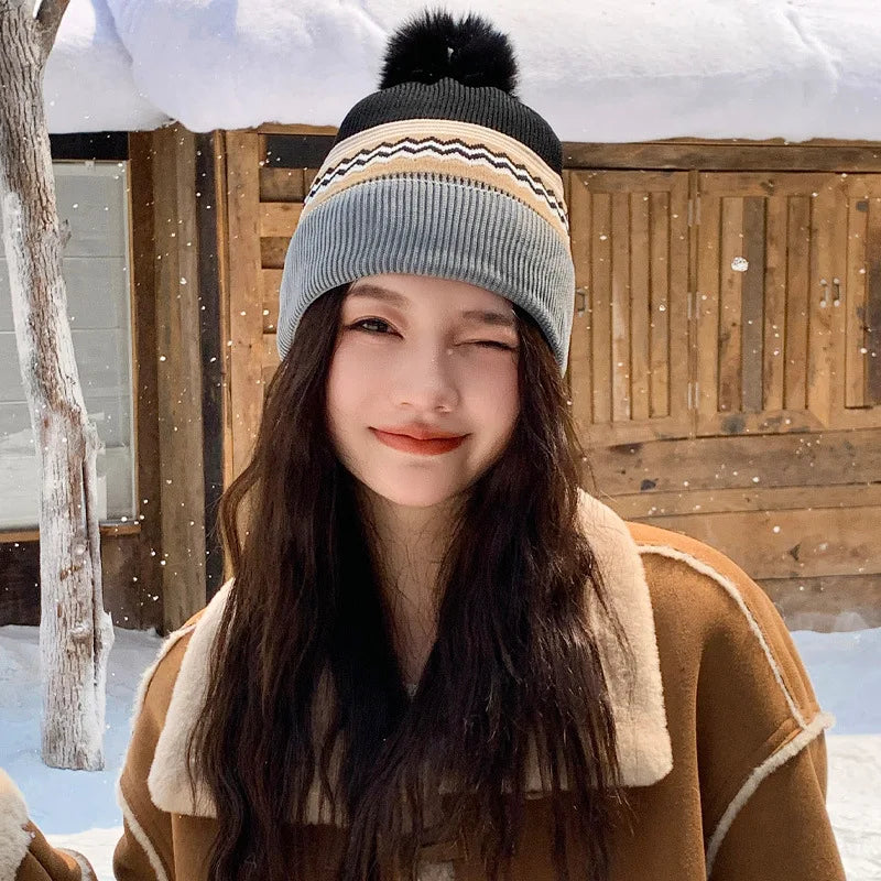 Women's Fluffy Pom-Pom Beanie – Warm Knit Winter Hat Winter Knit Beanie SWANS